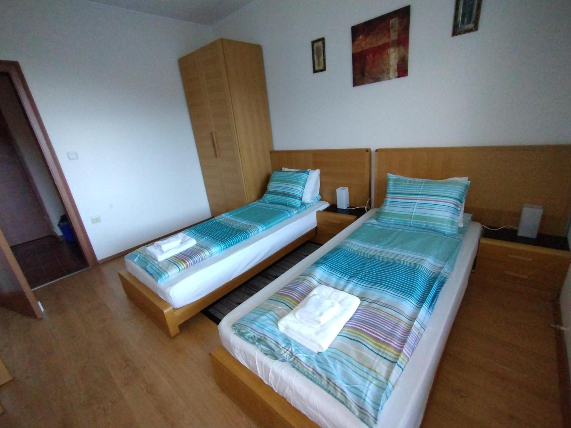 Cedar Lodge 4 Self-Catered Apartment Bansko Exterior photo